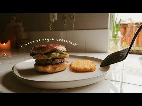 A week of vegan breakfasts // 7 vegan breakfast recipes